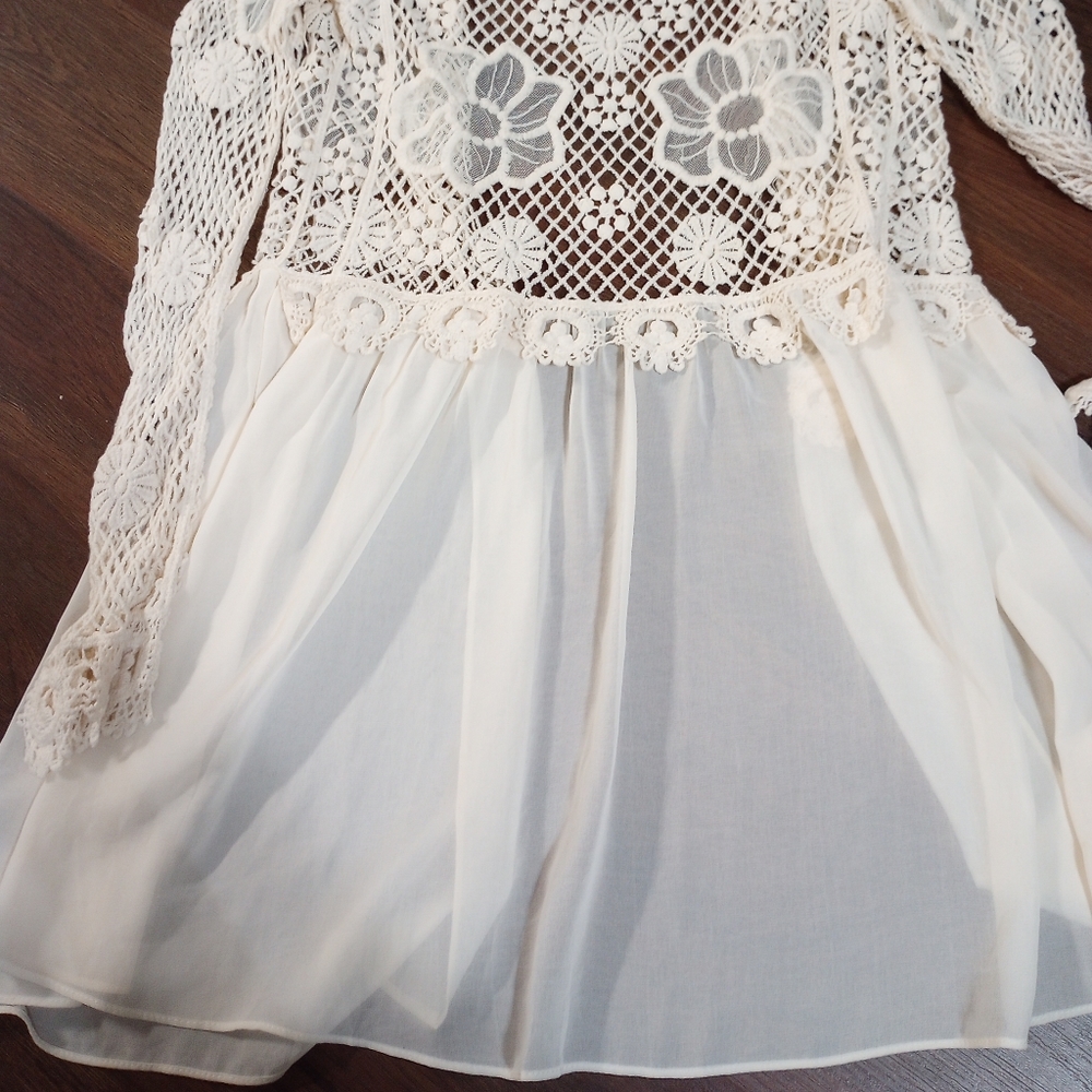 Altered State Crochet Cover-up - Picture 3 of 11